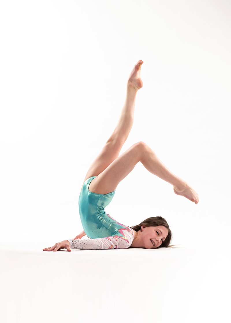Gymnast in ground pose, variation 43